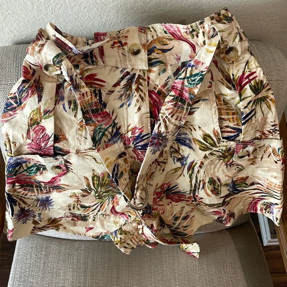 Chufy Luca Abstract Paperbag Shorts - Picture 3 of 7